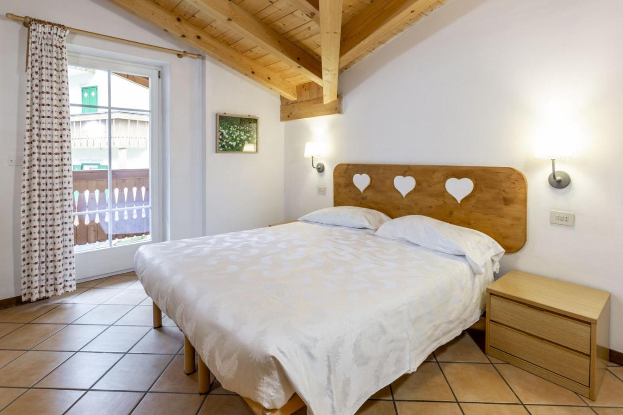 Apartamento Casa Riz Campitello di Fassa Exterior foto