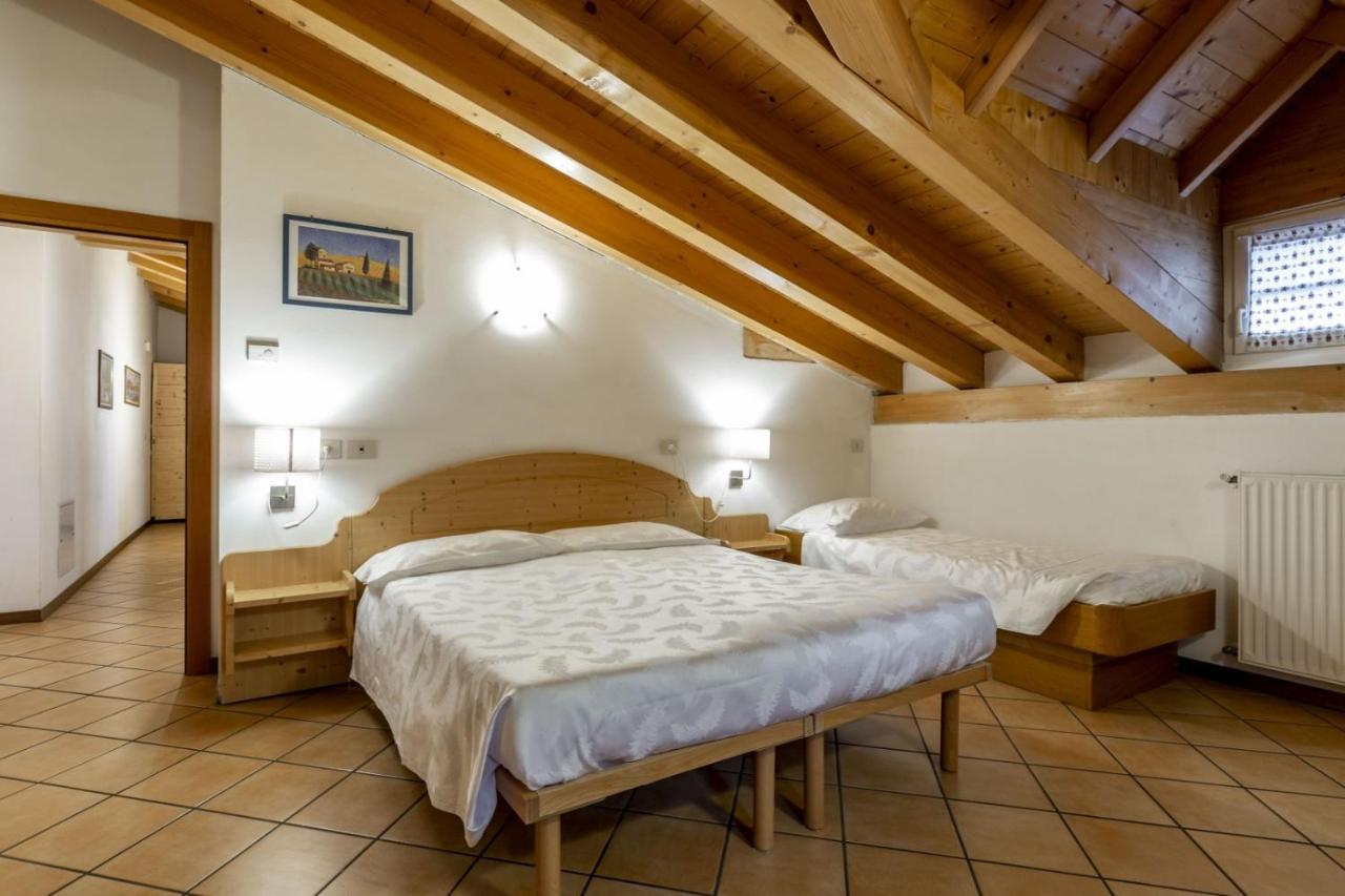 Apartamento Casa Riz Campitello di Fassa Exterior foto