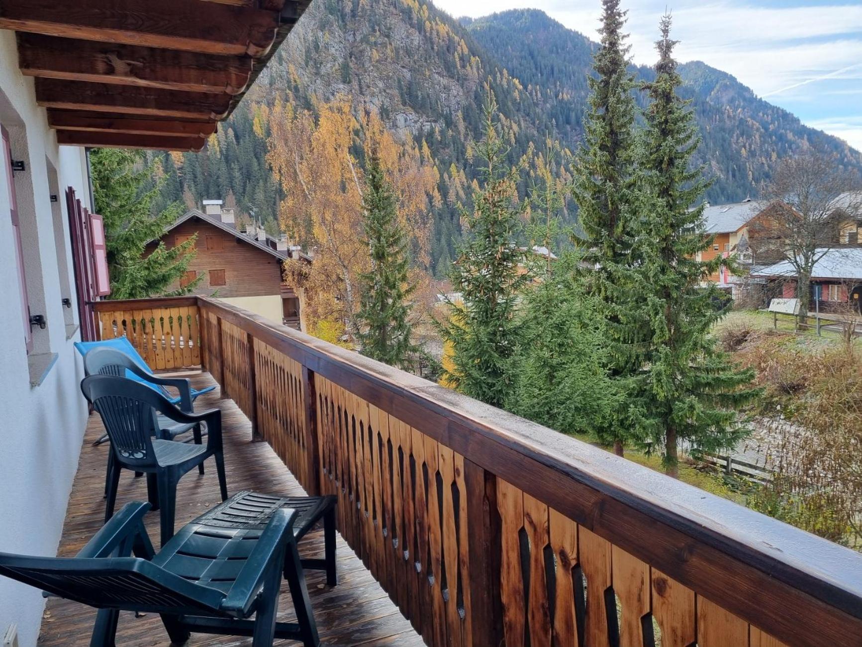 Apartamento Casa Riz Campitello di Fassa Exterior foto